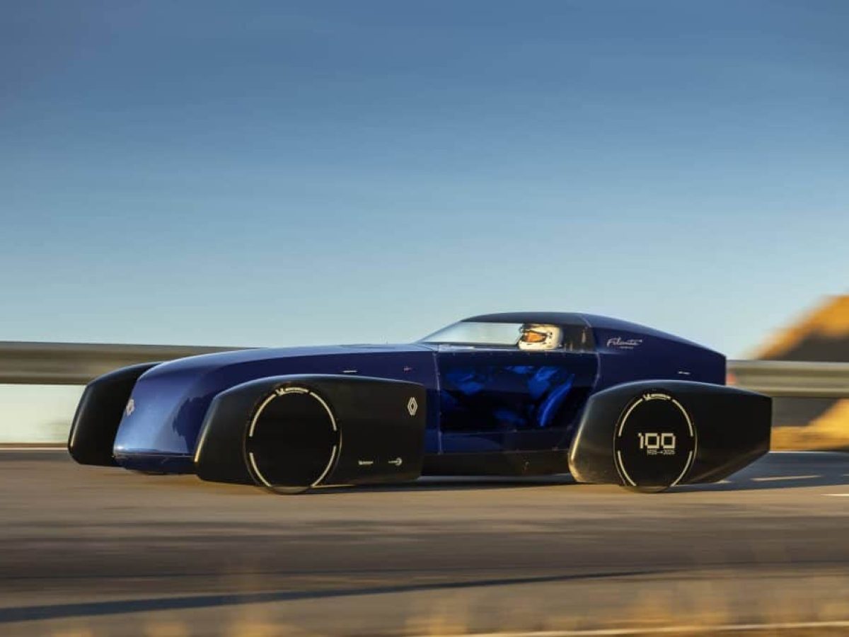 RENAULT Filante: Διένυσε 1.000χλμ. σε 10 ώρες χωρίς επαναφόρτιση (video)