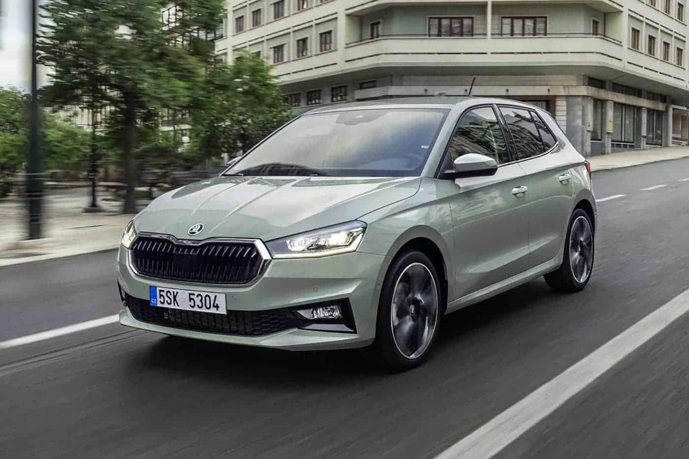 fthinotero-Skoda-Fabia-ke-me