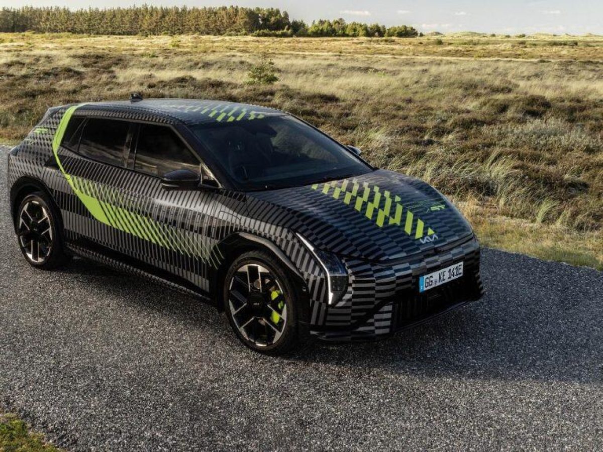 Κia EV4 GT: Έρχεται τον Ιανουάριο με 400 ίππους και δύο ηλεκτροκινητήρες