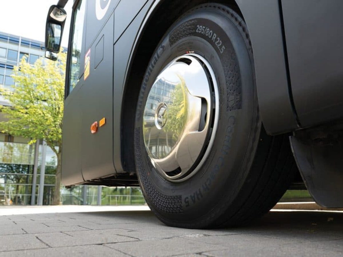 Νέα ελαστικά λεωφορείων από την Continental