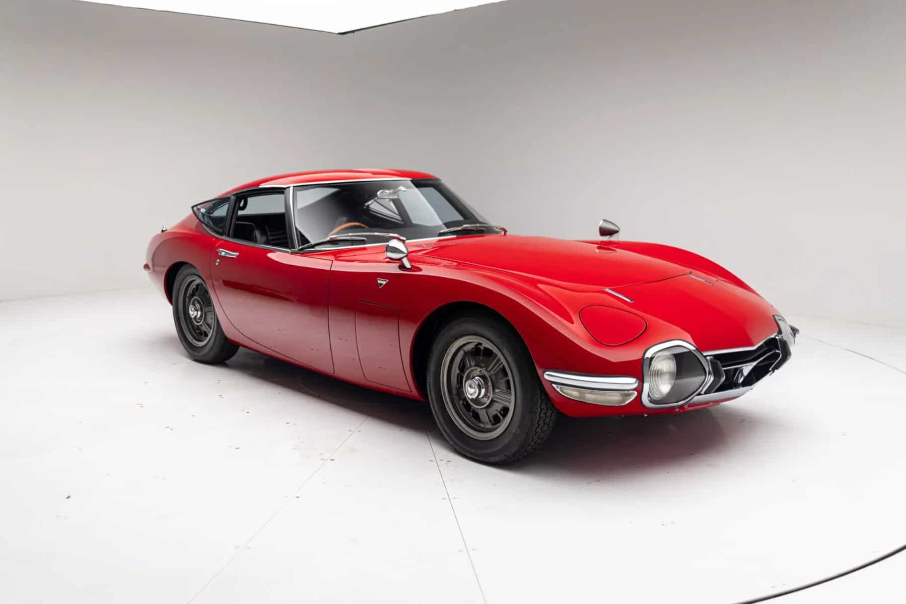 sto-sfiri-i-Toyota-2000GT