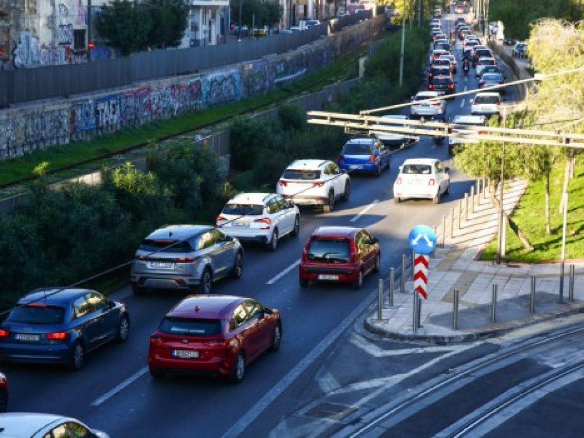 Τι σημαίνουν τα γράμματα στις πινακίδες των αυτοκινήτων – Ποιες έχουν διαφορετικά χρώματα