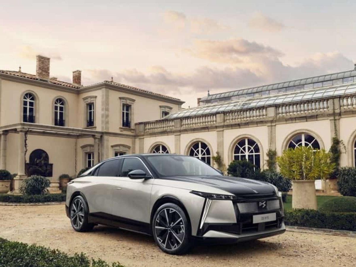 Το «προεδρικό» DS N°8 στην Ελλάδα: Οι τιμές του