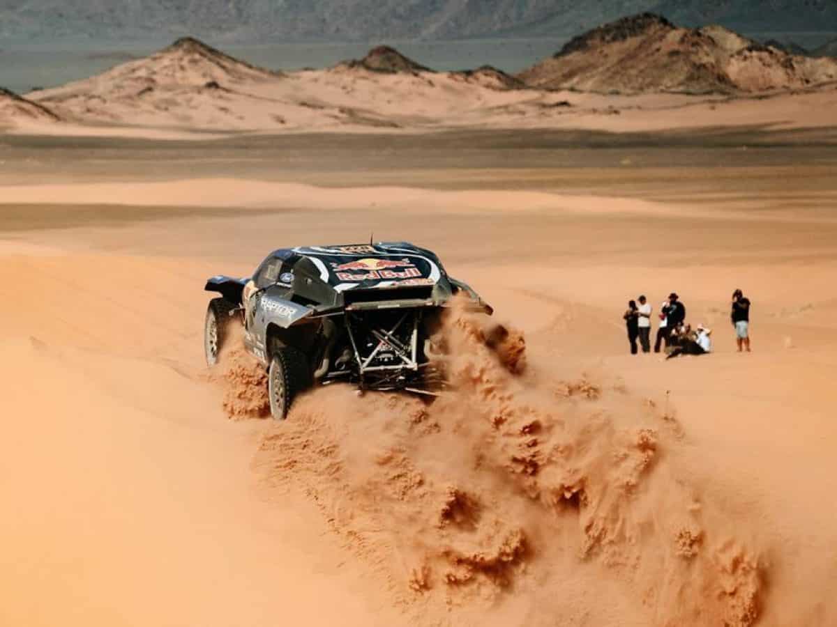 Dakar 2026 &ndash; 3&eta; &eta;&mu;έ&rho;&alpha;: &Alpha;&nu;&alpha;&tau;&rho;&omicron;&pi;ή &alpha;&pi;ό &tau;&eta;&nu; Ford
