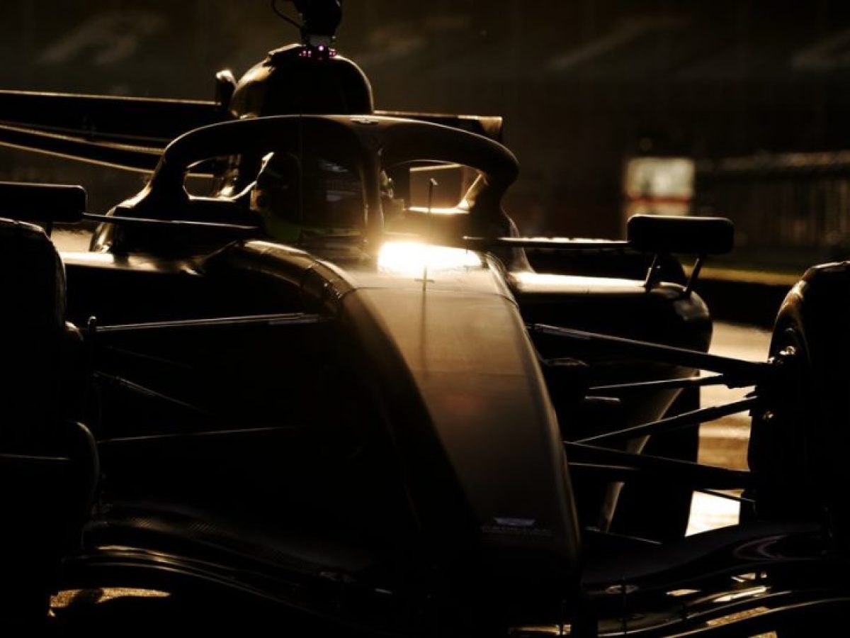 F1: Πάτησε πίστα η Cadillac – Δείτε τις πρώτες εικόνες