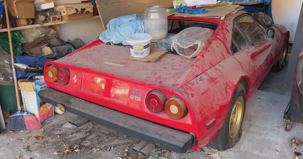 Ferrari-308-GTB-plenete-gia