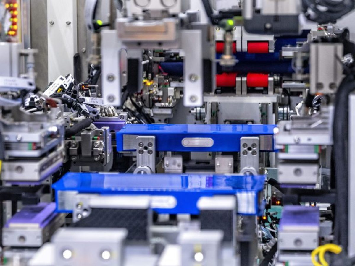 Volkswagen: Ξεκίνησε η παραγωγή των πρώτων “Made in Europe” μπαταριών