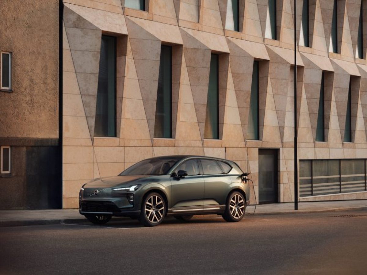 Volvo EX60: Έρχεται το καλοκαίρι του 2026 με έως και 810 χιλιόμετρα αυτονομίας