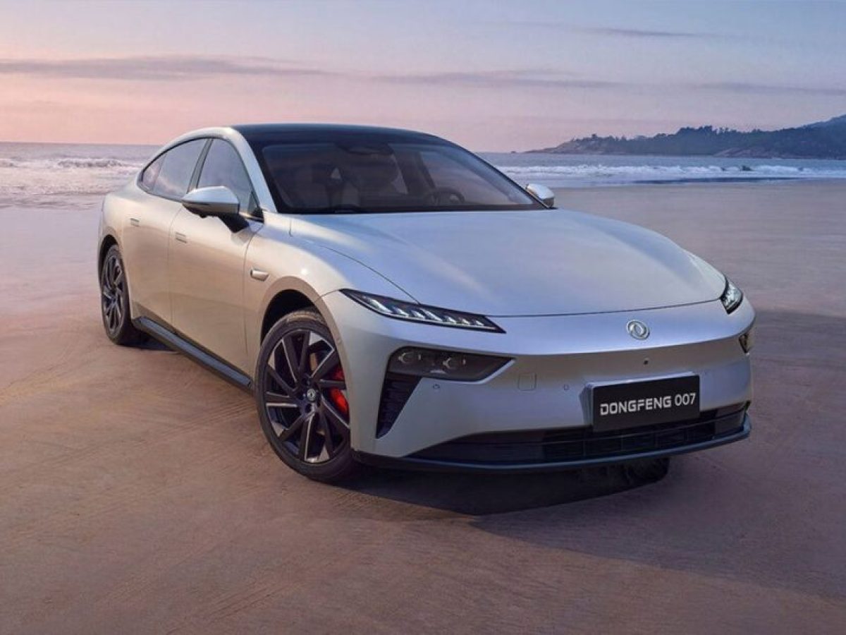 Η Κίνα πλησιάζει τα 1.000 χιλιόμετρα αυτονομίας με μία φόρτιση!