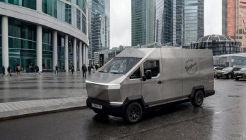 Οι Ρώσοι προλαβαίνουν την Tesla με το πρώτο «Cybervan»