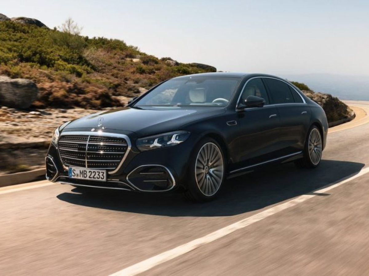Ιδού η νέα S-Class: Η Mercedes «εκτοξεύει» την ισχύ του V8 στους 537 PS (τιμή)