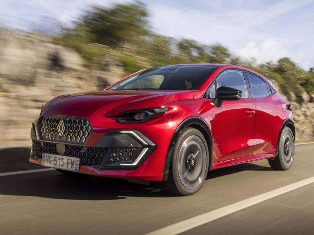 Με το δεξί το νέο Renault Clio στην Ελλάδα