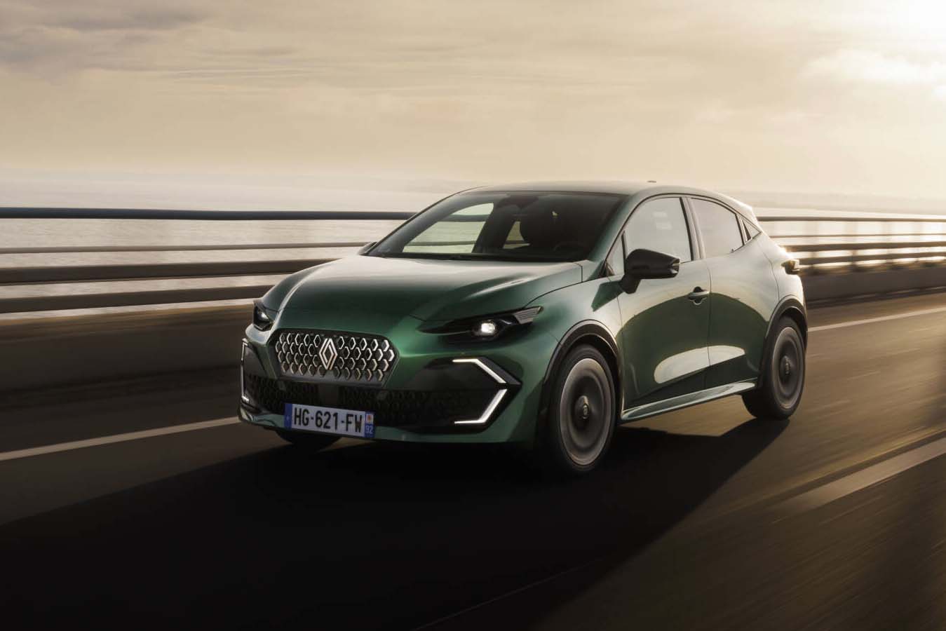 neo-Renault-Clio-stin-ellada