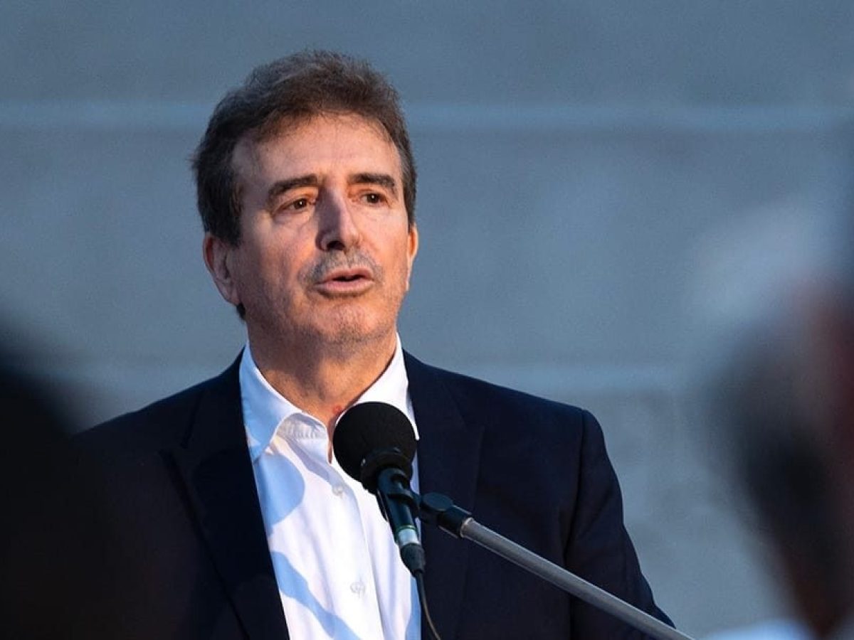 Ο Χρυσοχοΐδης για το κυκλοφοριακό, την τοποθέτηση καμερών και τις τροχαίες παραβάσεις