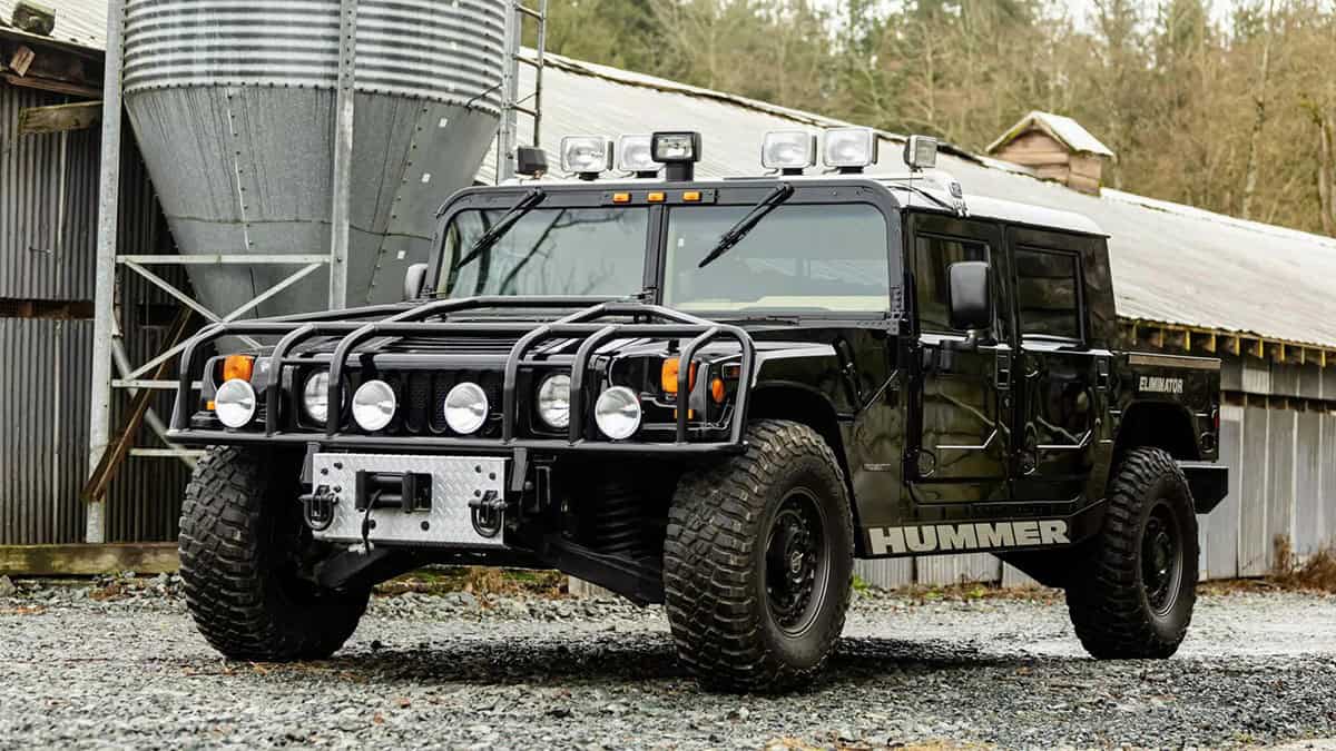 to-Hummer-tou-Tupac-vgeni