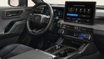 Το ισχυρότερο Plug-In υβριδικό Toyota – Υποψήφιο για “Παγκόσμιο Αυτοκίνητο της Χρονιάς”