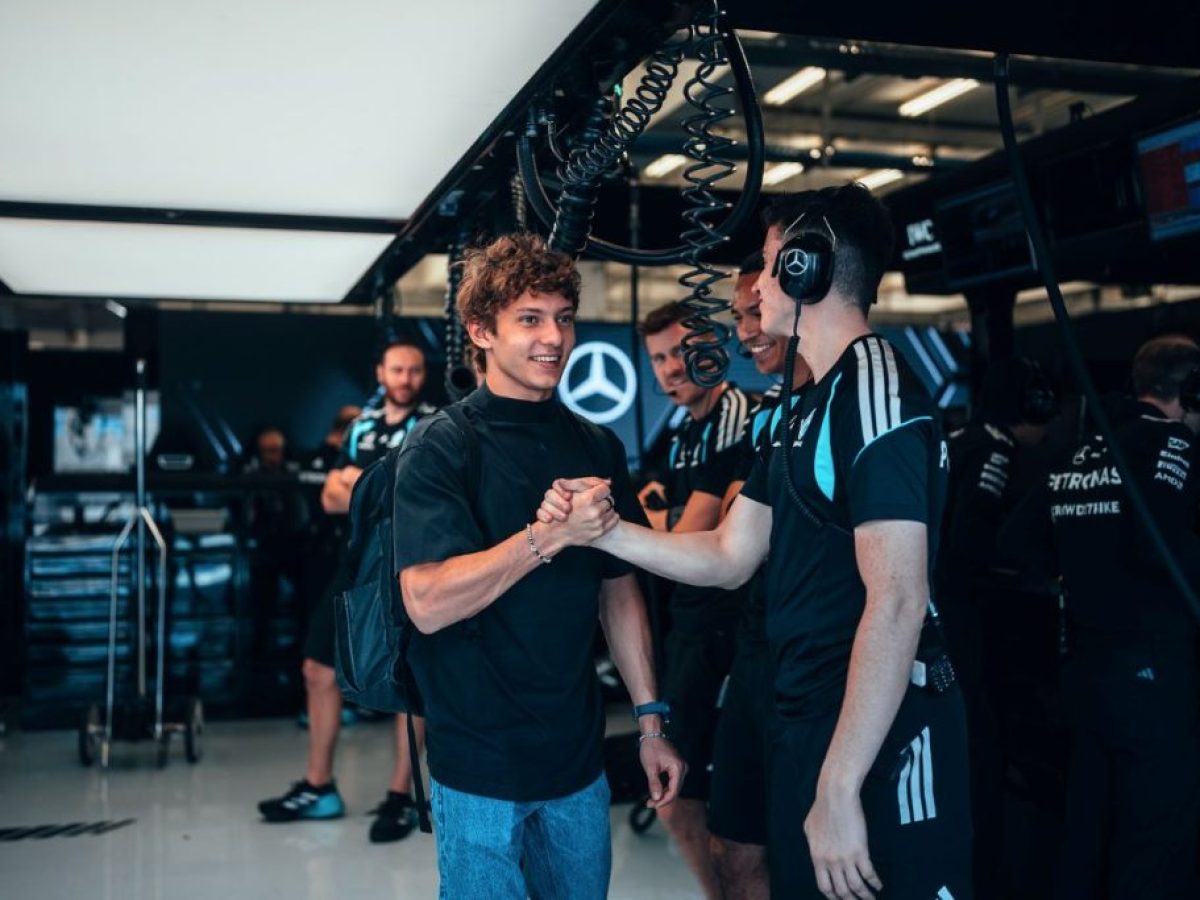 F1 Mercedes: Προβληματισμός από Αντονέλι