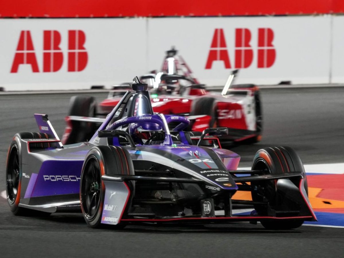 Formula E-Jeddah: Νίκη της Porsche και του Pascal Wehrlein στον 100ό αγώνα του