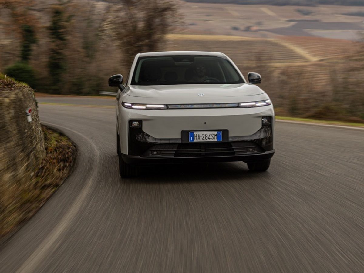 LEAPMOTOR B10 Hybrid EV με αυτονομία για 900 χλμ. Τιμές