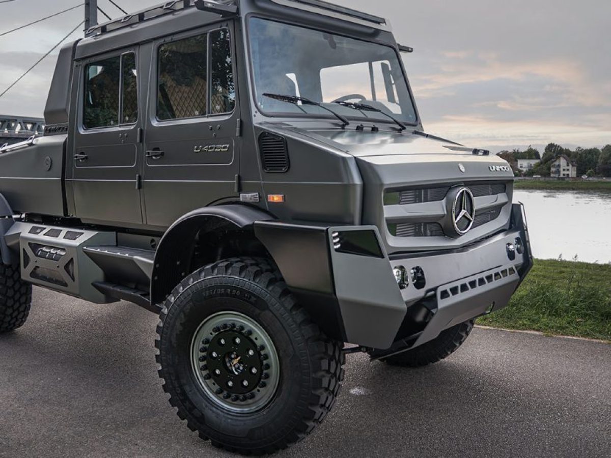 Unimog U 4023 με εξοπλισμό VIP