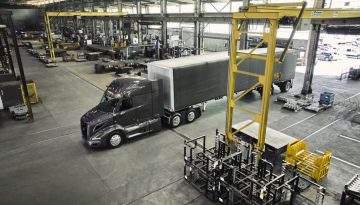 Volvo Trucks: Ξεκινά η παραγωγή νέου φορτηγού στις ΗΠΑ