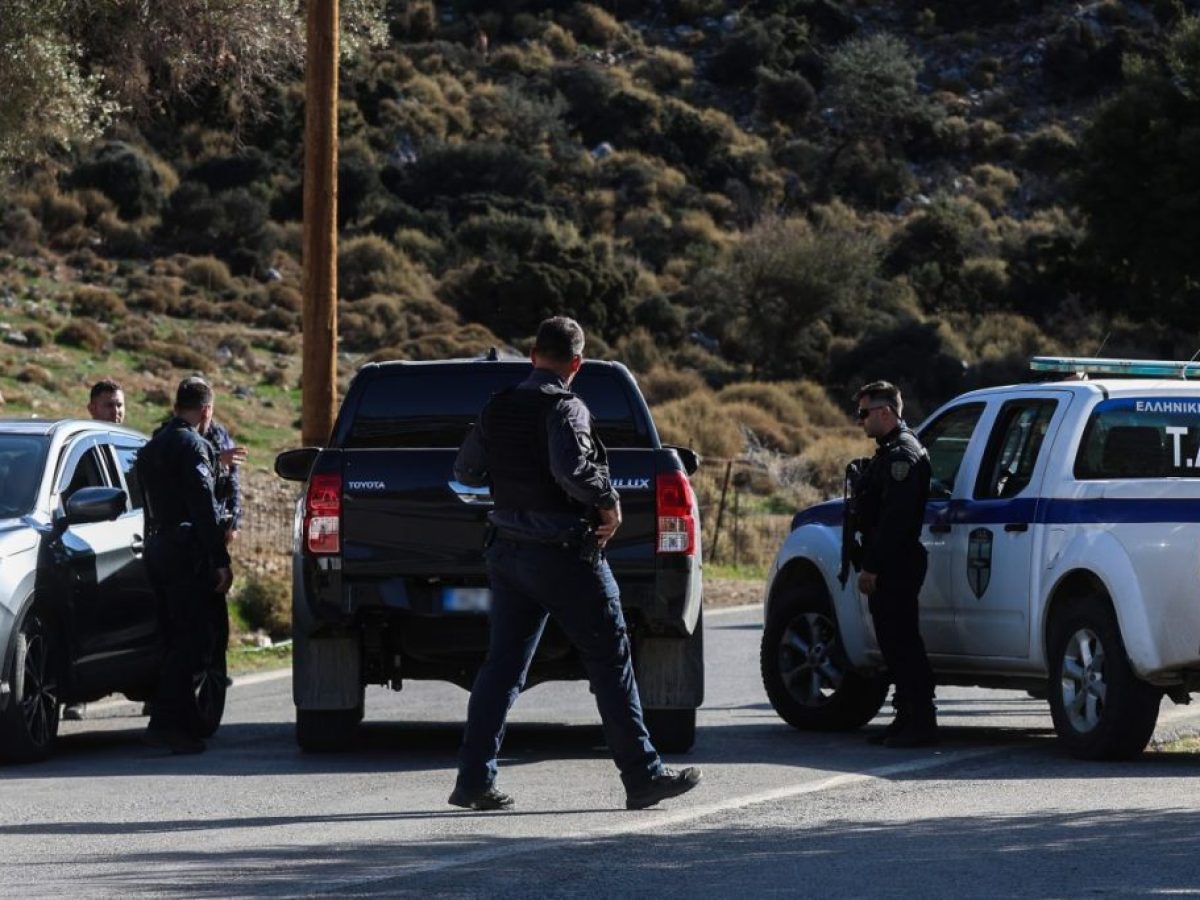 Ηράκλειο: Πυροβολισμοί σε χωριό, «γάζωσαν» σπίτι και αυτοκίνητο, 19χρονος ο δράστης