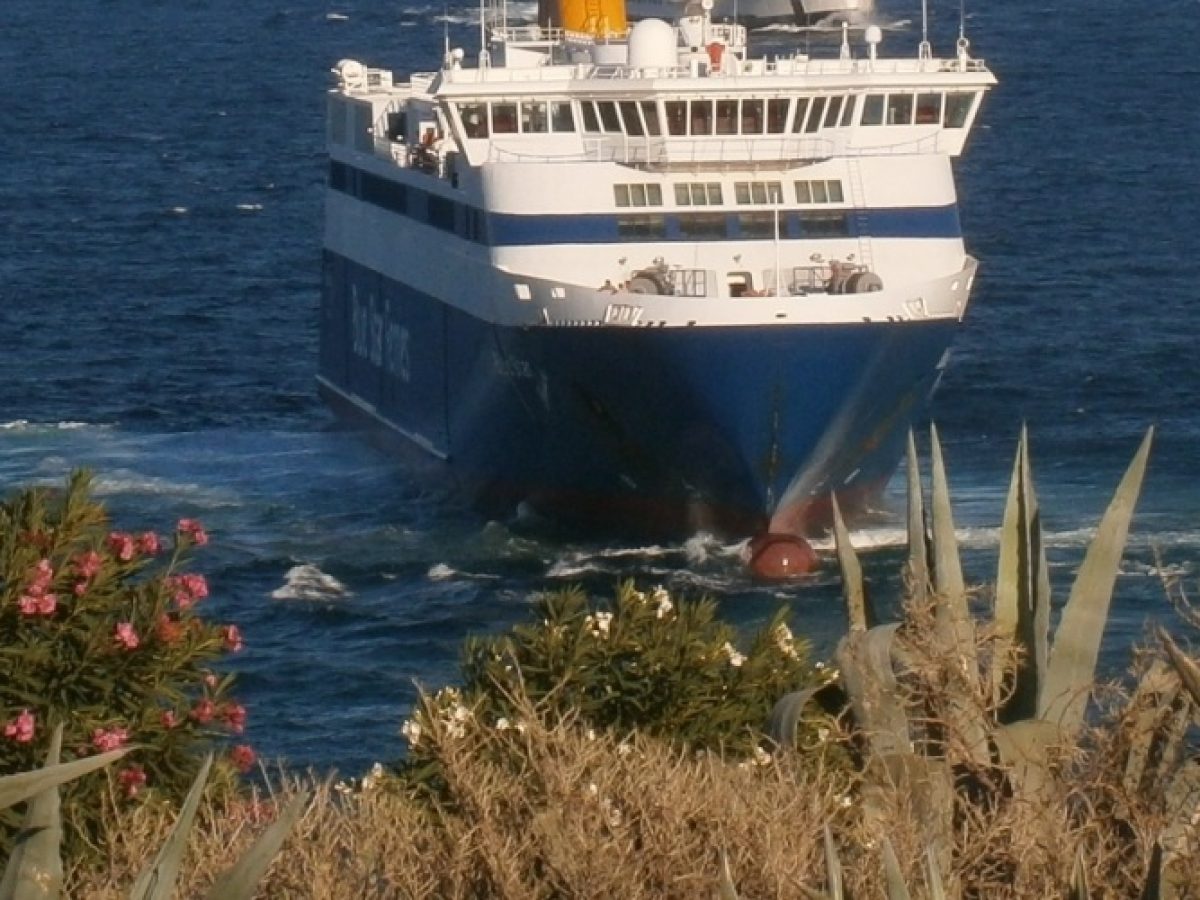 Λιμάνι Ραφήνας: Απαγορευτικό απόπλου λόγω ισχυρών ανέμων