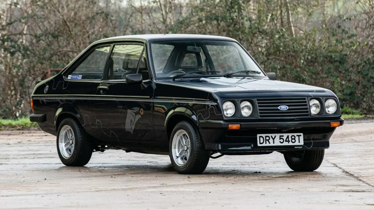 sto-sfiri-to-thriliko-RS2000