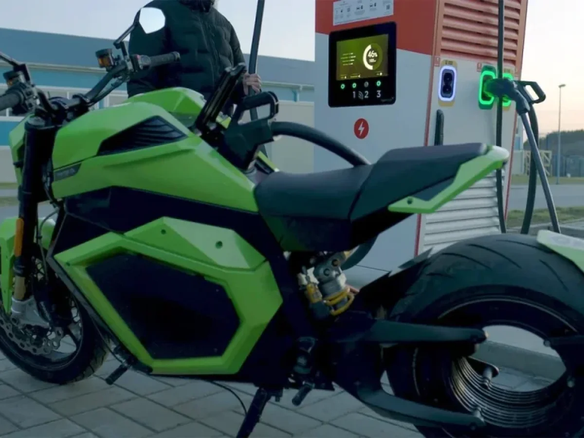 Donut Lab: Μπαταρία στερεού τύπου που φορτίζει 10% – 80% σε 12 λεπτά!