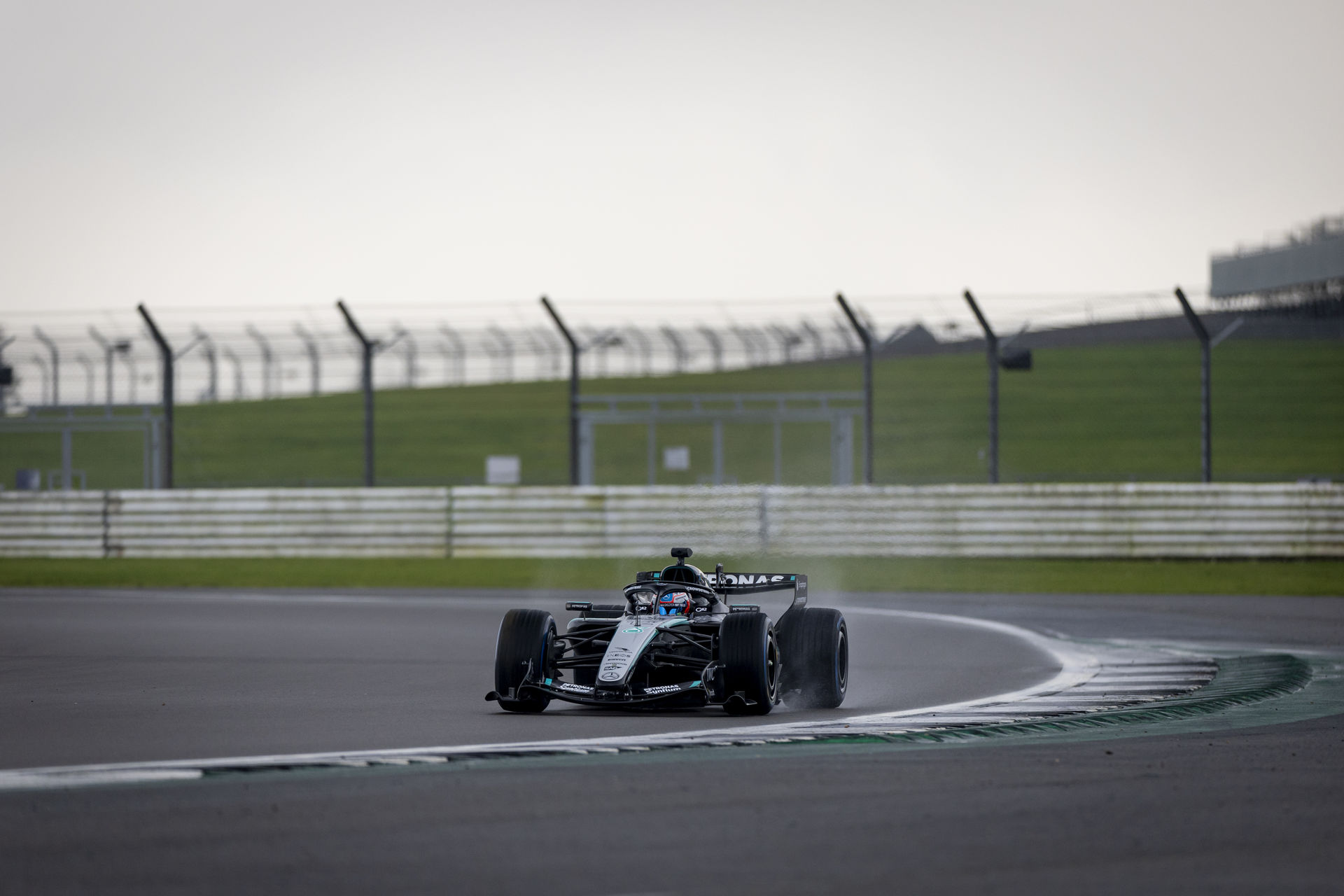 F1-Αkirothike-test-tis-Pirelli