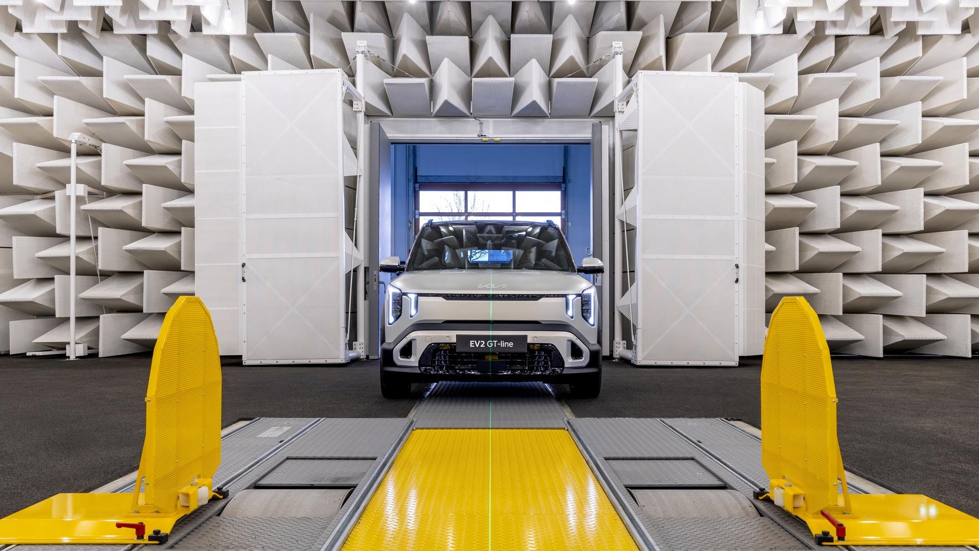 Kia-EV2-ta-mistika-mias