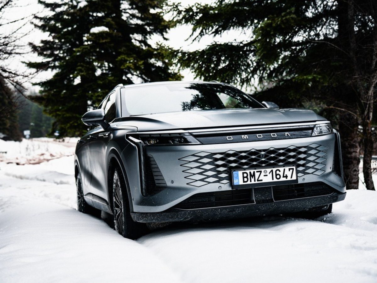 OMODA 9 SHS-P με 4 κινητήρες, αυτονομία για 1.100 χλμ. και 537 ίππους – Τιμή