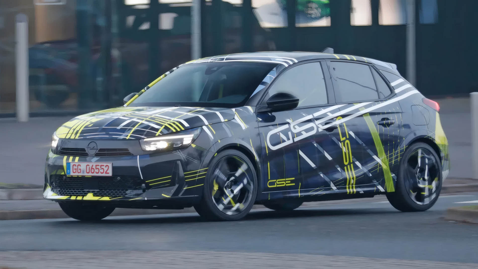 Opel-Corsa-GSE-to-ilektriko