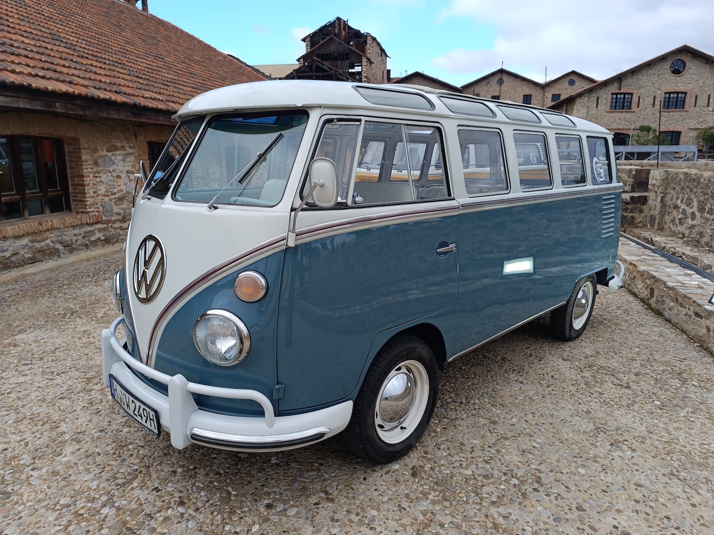 VW-Transporter-T1-–-enas