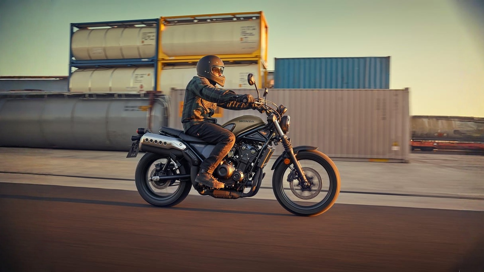 i-Honda-anakali-386-motosikletes