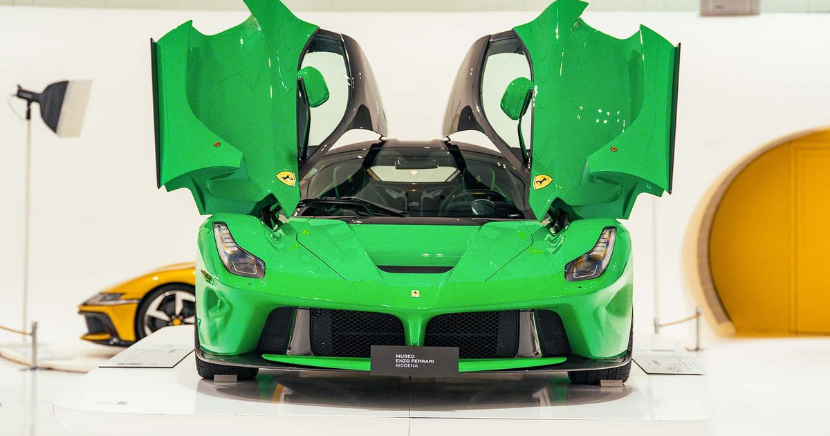 i-monadiki-prasini-LaFerrari-tou