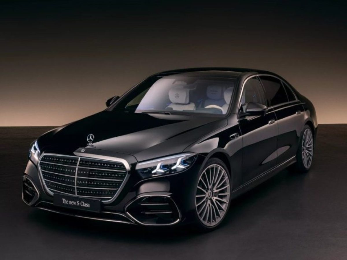 Ναι, η Mercedes S-Class και με υφασμάτινες επενδύσεις!