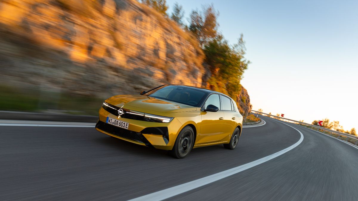 odigoume-to-neo-Opel-Astra