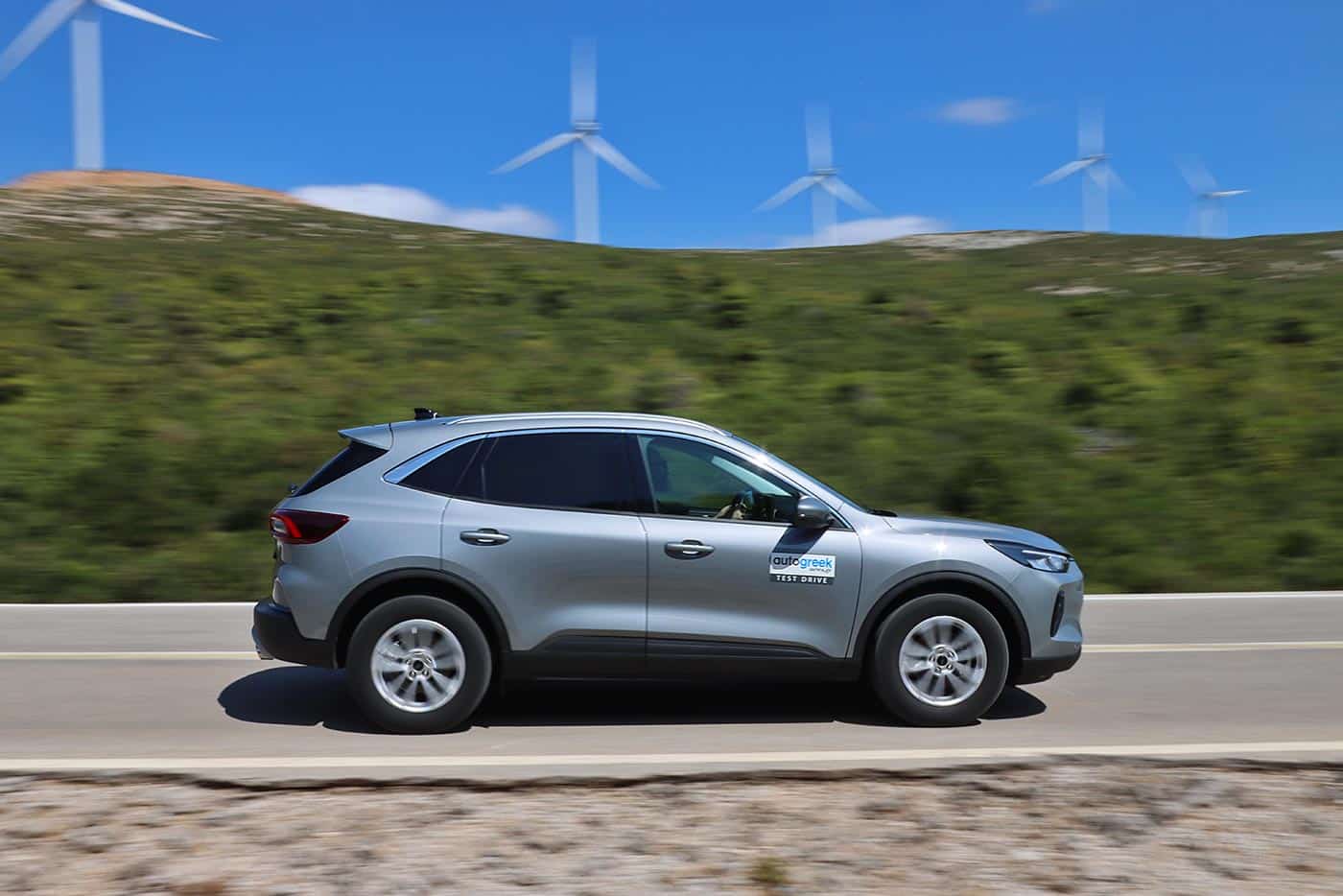 to-ivridiko-SUV-pou-vazi