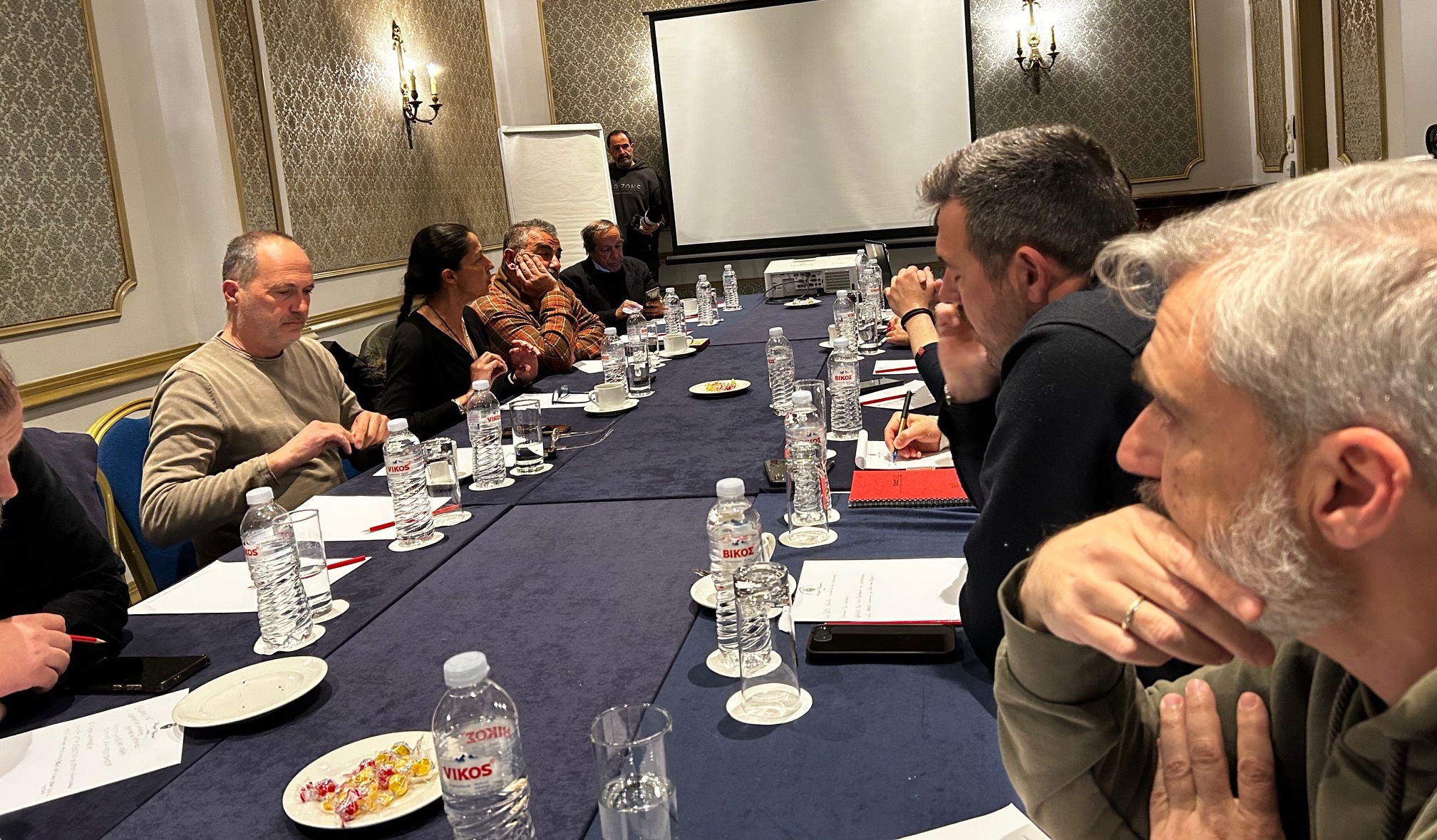 Α.mot_.o.e.-i-episimi-thesi-gia