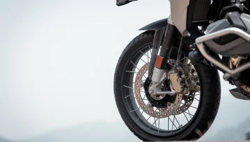 Ανασφάλιστη μηχανή: Τι κινδύνους και κυρώσεις κρύβει;