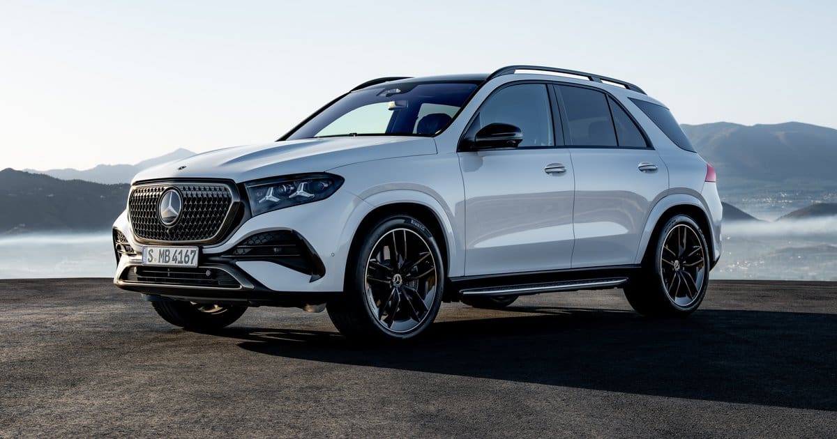 &Alpha;pokalipsi-gia-tin-ananeomeni-Mercedes