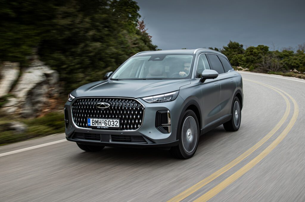 Chery-exetazi-tin-epektasi-tis