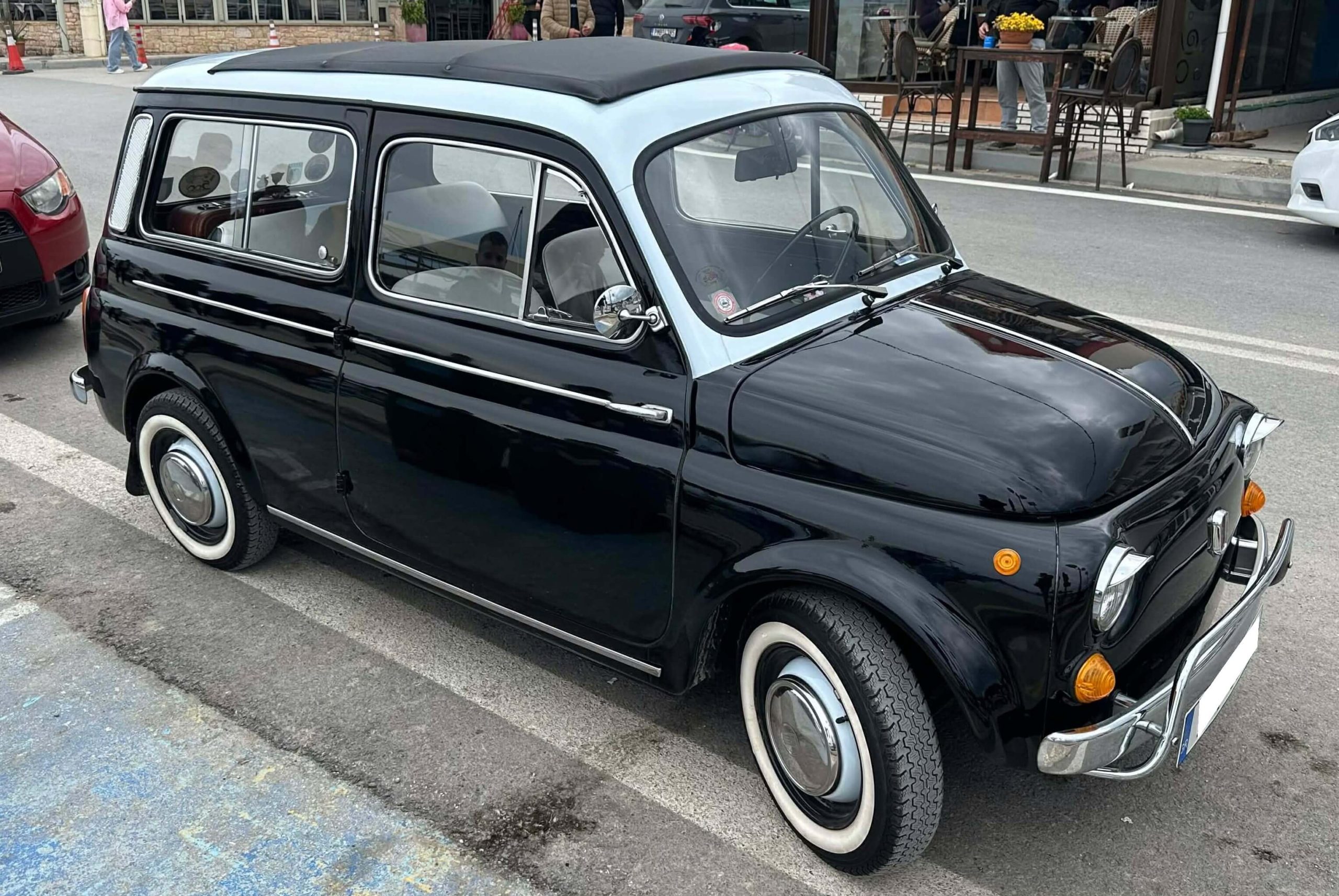 FIAT-500-Giardiniera-emfanistike-stous