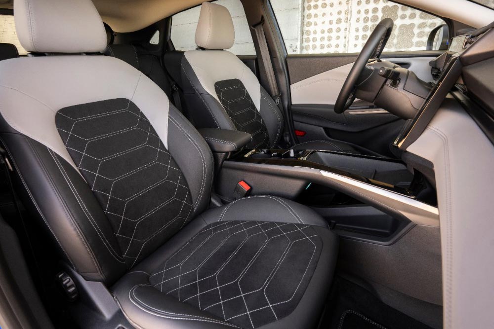 Ford-Puma-Gen-E-to-pernis