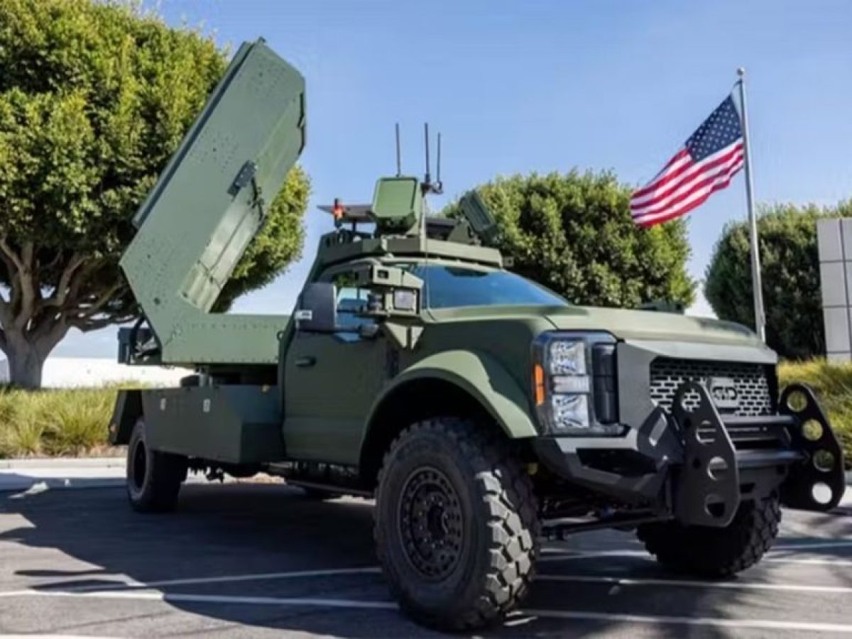 Ford: Ένα F-600 με «όπλο» μικροκυμάτων για εξουδετέρωση drones