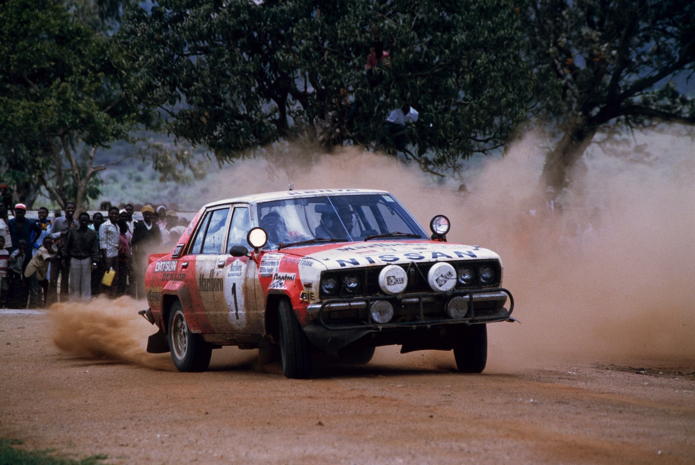 Shekhar-Mehta-Safari-Ambassador