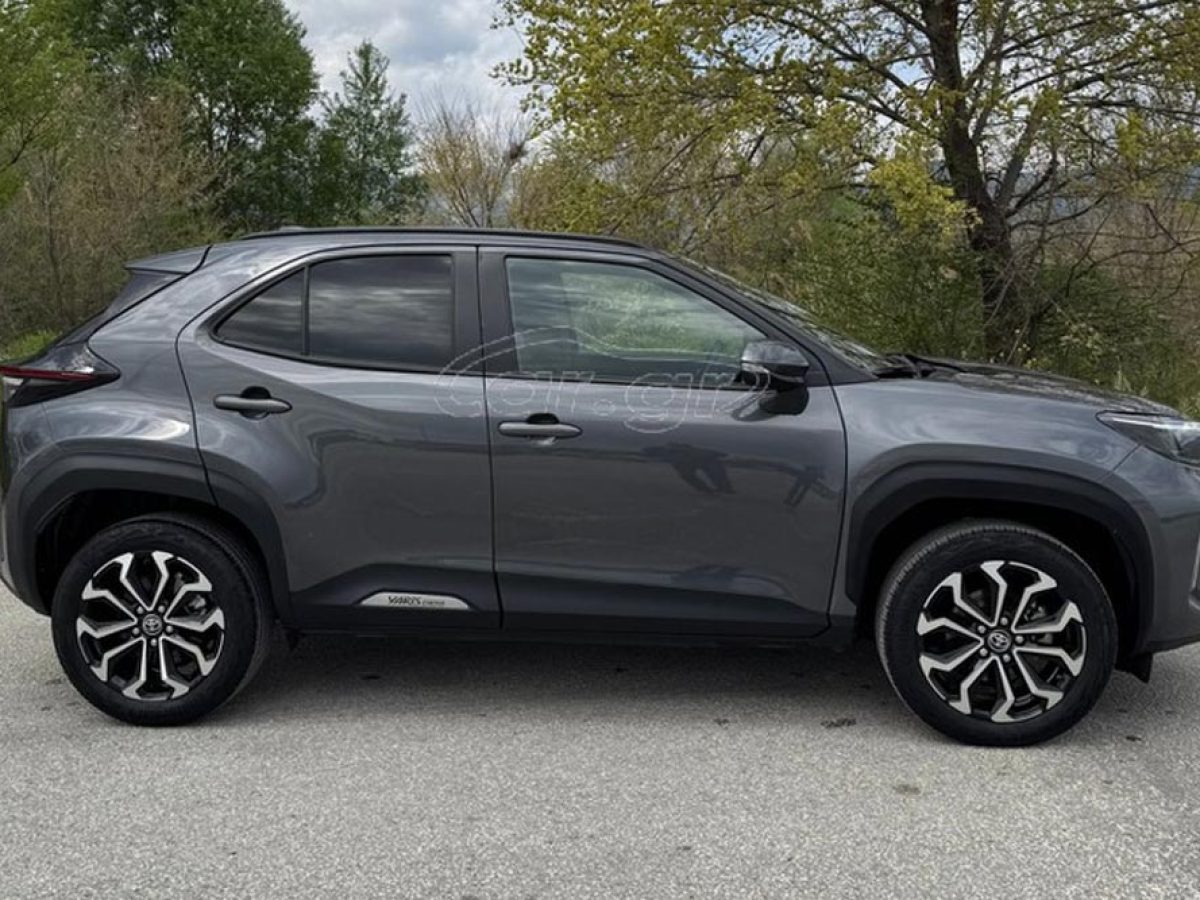 Toyota Yaris Cross Hybrid με 31.000 χλμ. «έχασε» 8.200 ευρώ