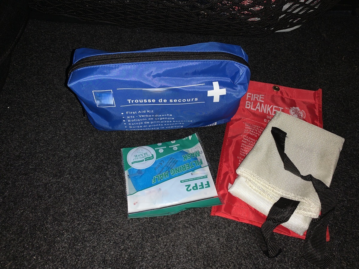 farmakio-aftokinitou-ta-nea-ipochreotika