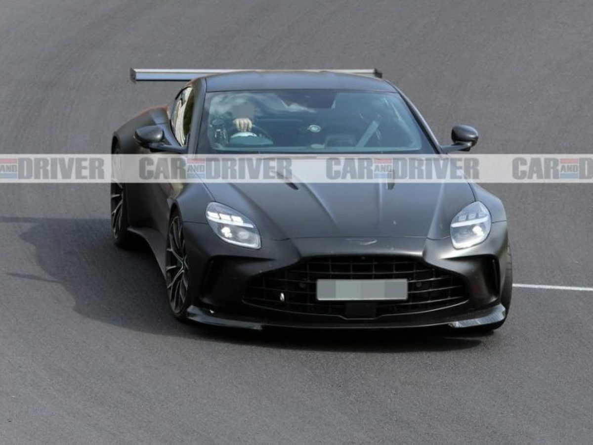 Η Aston Martin ετοιμάζει μία «καυτή» έκδοση της Vantage με επιρροή από τις πίστες (photos)